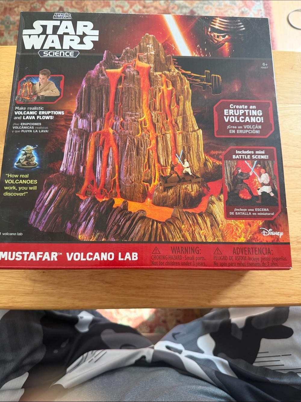 Star Wars Mustafar Volcano Lab Science Kit - Star Wars Brand, Red & Black